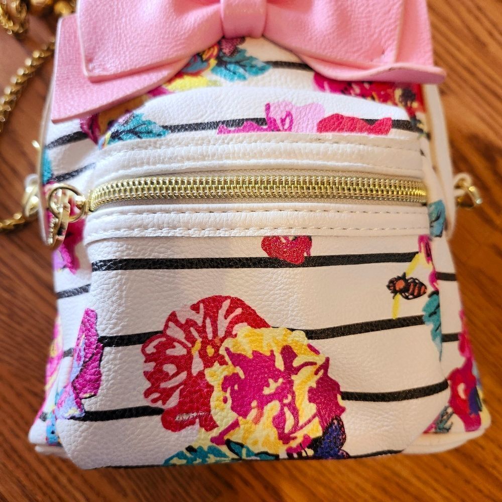 💐BETSEY JOHNSON Mini Floral Crossbody Bag with Adjustable Strap GARDEN GIRL! - Picture 4 of 10